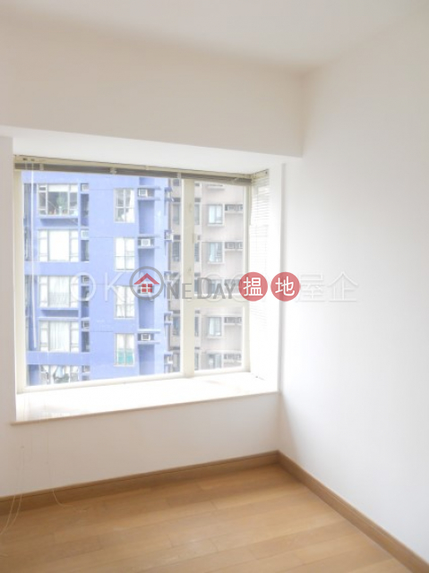 Nicely kept 3 bedroom with balcony | Rental | Centrestage 聚賢居 _0