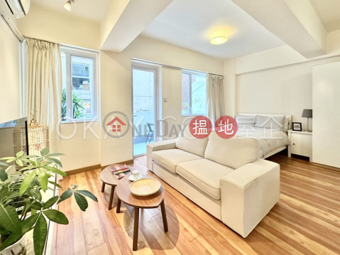 Generous studio with terrace & balcony | Rental | The Uptown 尚城 _0