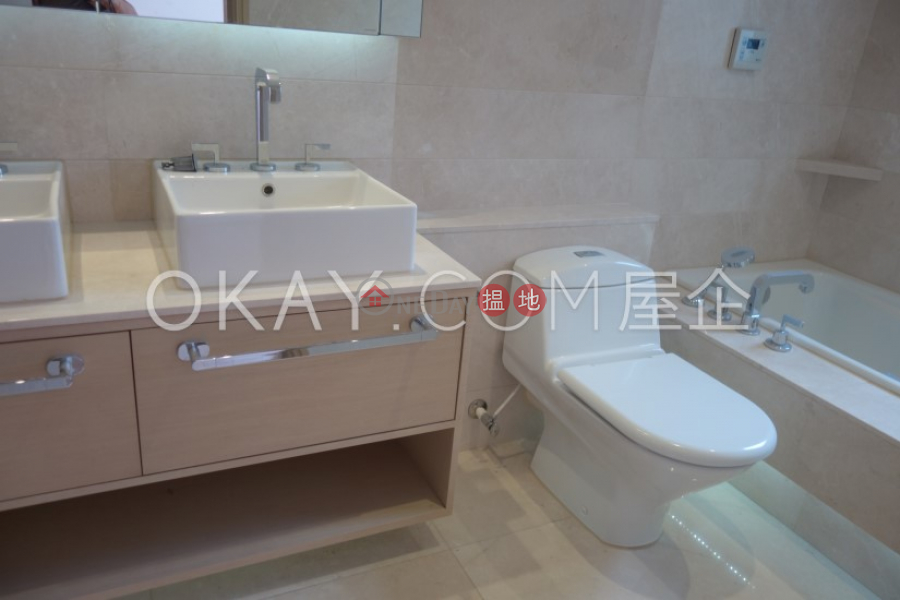 HK$ 82,500/ month | Cliveden Place Wan Chai District Gorgeous 4 bedroom with balcony | Rental