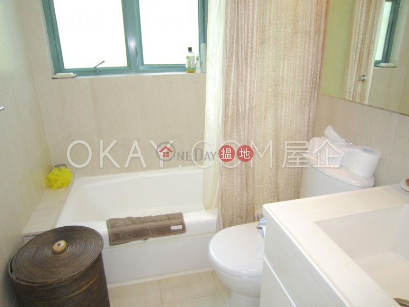 HK$ 37,500/ month, Discovery Bay, Phase 11 Siena One, Block 28, Lantau Island Rare 3 bedroom with balcony | Rental
