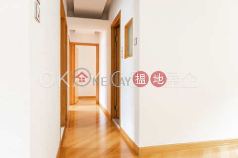 Charming 2 bedroom on high floor with rooftop & parking | Rental | 6B-6E Bowen Road 寶雲道6B-6E號 _0