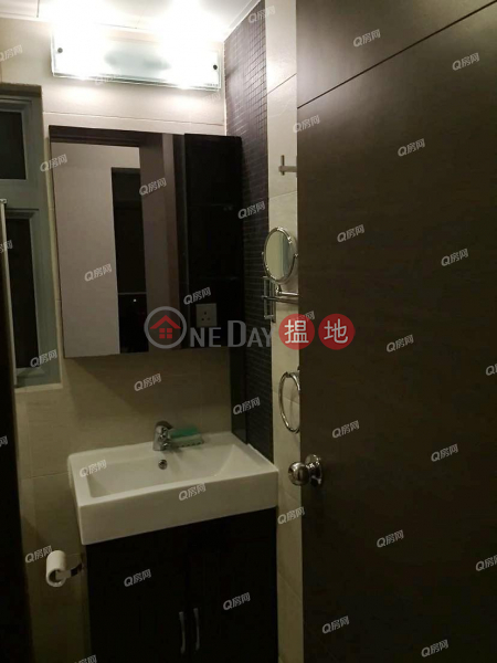 Property Search Hong Kong | OneDay | Residential, Rental Listings | Tower 6 Grand Promenade | 2 bedroom Low Floor Flat for Rent