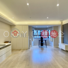 Gorgeous studio on high floor with balcony & parking | For Sale