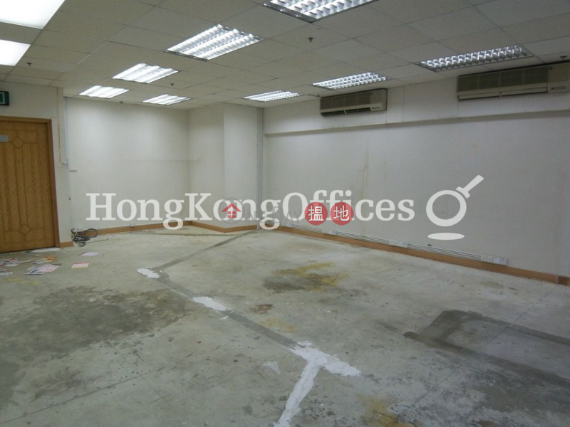HK$ 21,300/ month Peninsula Tower, Cheung Sha Wan, Industrial,office Unit for Rent at Peninsula Tower
