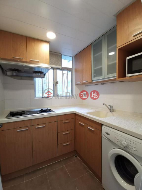 Flat for Rent in Johnston Court, Wan Chai | Johnston Court 莊士頓大樓 _0