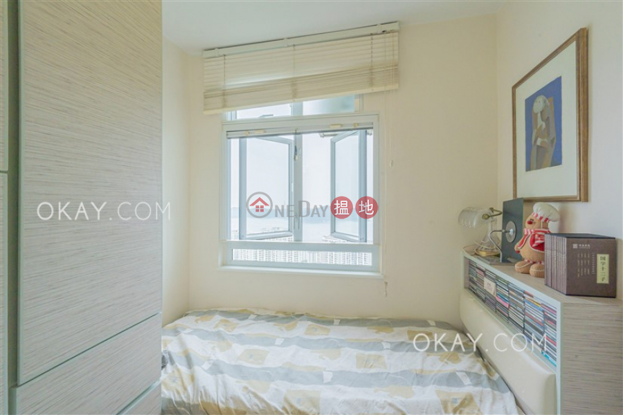 HK$ 9.3M, CHI FU FA YUEN- FU KING YUEN | Western District | Tasteful 2 bedroom on high floor | For Sale