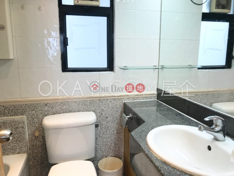 HK$ 7.28M, Caine Tower, Central District | Intimate 1 bedroom on high floor | For Sale