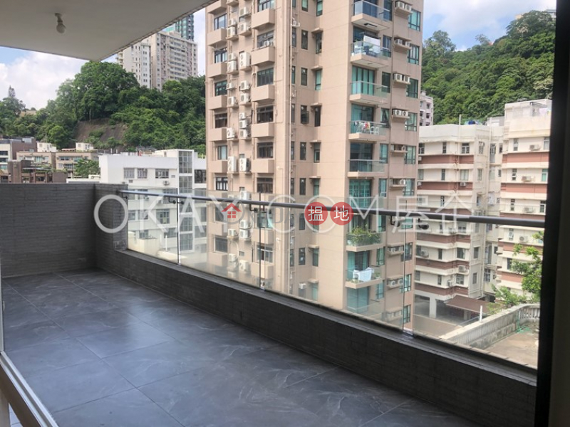 Lovely 3 bedroom with balcony | For Sale, Shuk Yuen Building 菽園新臺 Sales Listings | Wan Chai District (OKAY-S36923)