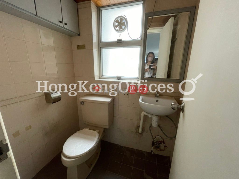 HK$ 22,000/ month Lloyds Commercial Centre Western District, Office Unit for Rent at Lloyds Commercial Centre