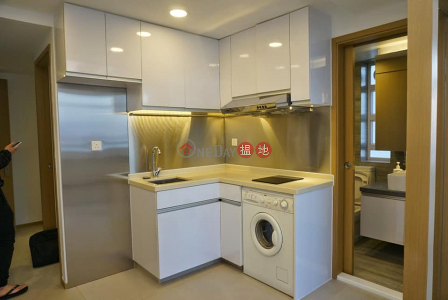 Two rooms with incredible sea view 4-16 Hill Road | Western District, Hong Kong | Rental HK$ 22,000/ month