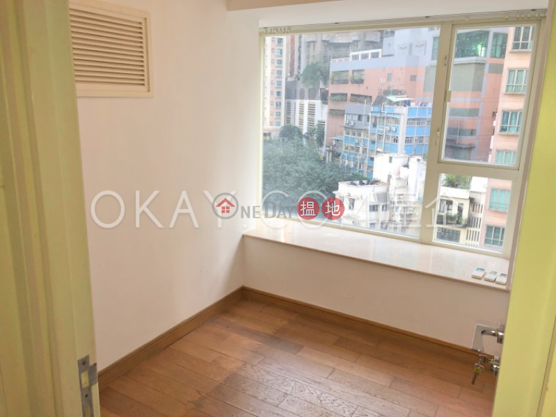 HK$ 10.5M | Centrestage, Central District, Luxurious 2 bedroom with balcony | For Sale