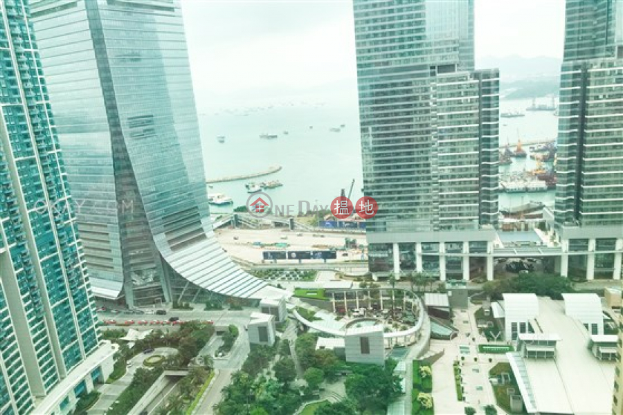 Gorgeous 3 bedroom on high floor with harbour views | Rental | The Arch Star Tower (Tower 2) 凱旋門觀星閣(2座) Rental Listings