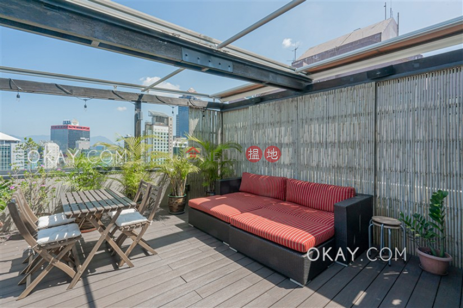 Rare 2 bedroom on high floor with rooftop | For Sale | Goodview Court 欣翠閣 Sales Listings
