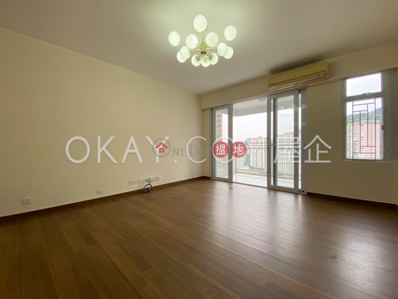 Efficient 4 bedroom with balcony & parking | Rental | Dragon Garden 龍園 Rental Listings