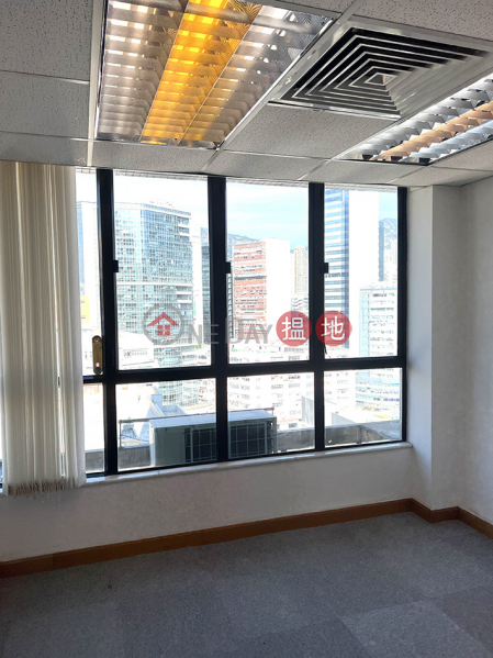 HK$ 4.4M New Trend Centre Wong Tai Sin District Immediate available Price to be negotiated