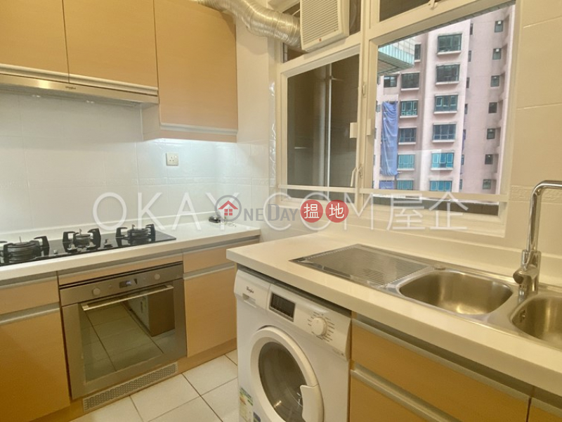 Lovely 2 bedroom with parking | Rental, Hillsborough Court 曉峰閣 Rental Listings | Central District (OKAY-R18858)
