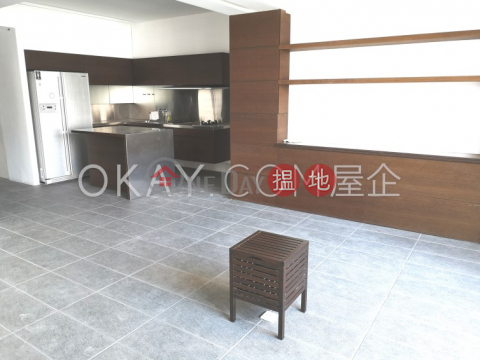 Gorgeous 2 bedroom on high floor with rooftop & parking | For Sale | Full View Court 富威閣 _0