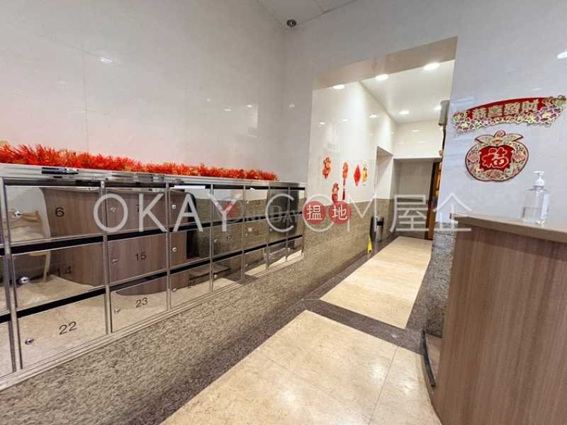 HK$ 11.5M, Palm Court, Wan Chai District Unique 3 bedroom with parking | For Sale