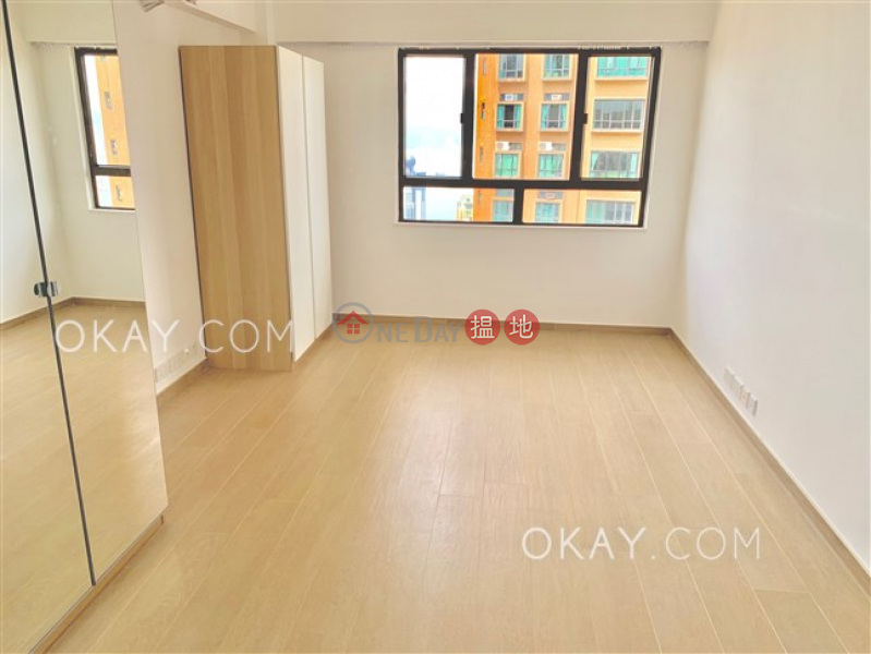 Efficient 2 bed on high floor with sea views & balcony | For Sale | Realty Gardens 聯邦花園 Sales Listings