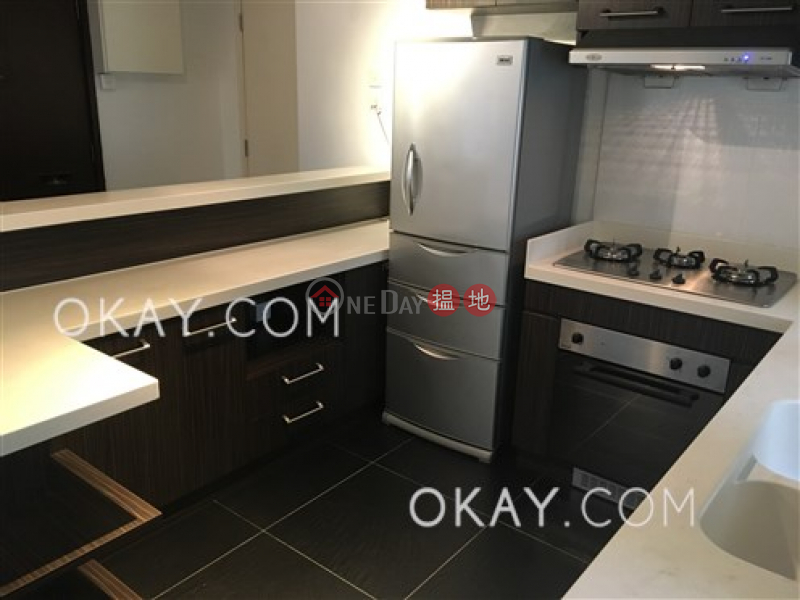 HK$ 39,000/ month Realty Gardens, Western District Gorgeous 2 bedroom with balcony & parking | Rental