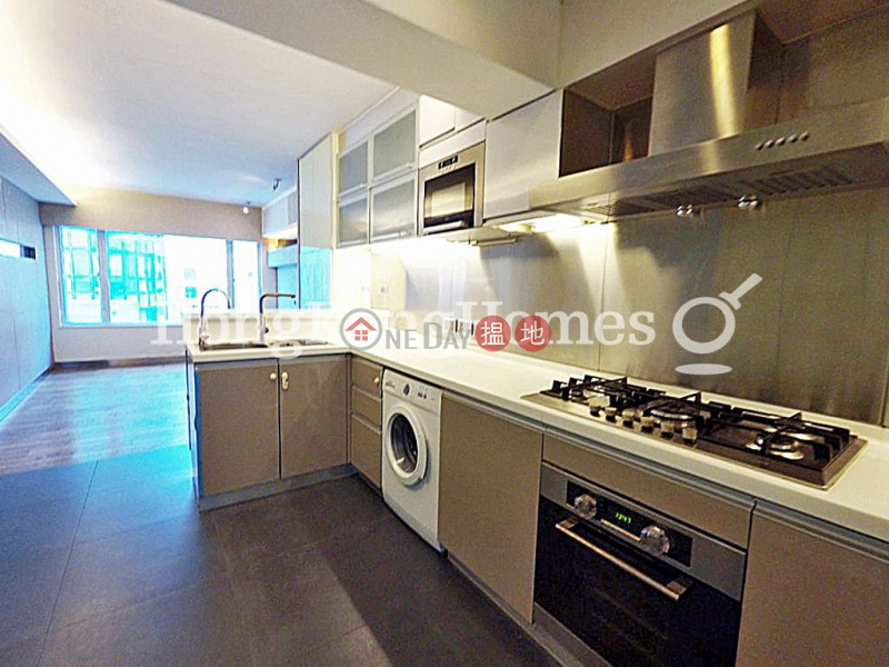 3 Bedroom Family Unit for Rent at Friendship Court, 12-22 Blue Pool Road | Wan Chai District, Hong Kong | Rental | HK$ 39,000/ month