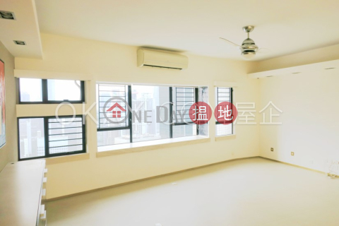 Stylish 2 bedroom with parking | For Sale | Birchwood Place 寶樺臺 _0