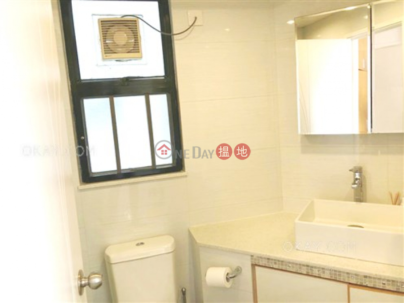 Intimate 3 bedroom on high floor with sea views | For Sale | 23 Discovery Bay Road | Lantau Island, Hong Kong Sales, HK$ 9.4M