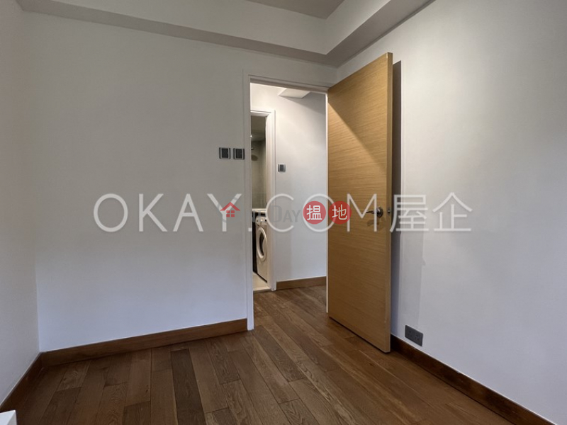 Efficient 2 bedroom on high floor with parking | For Sale | Block A Grandview Tower 慧景臺A座 Sales Listings