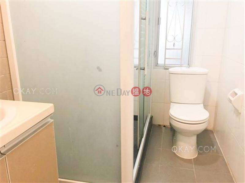 HK$ 28,000/ month, Haywood Mansion | Wan Chai District Stylish 3 bedroom with balcony | Rental