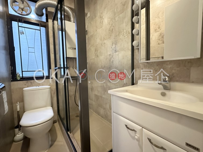 Luxurious 3 bedroom in Mid-levels West | For Sale | Tak Mansion 德苑 Sales Listings