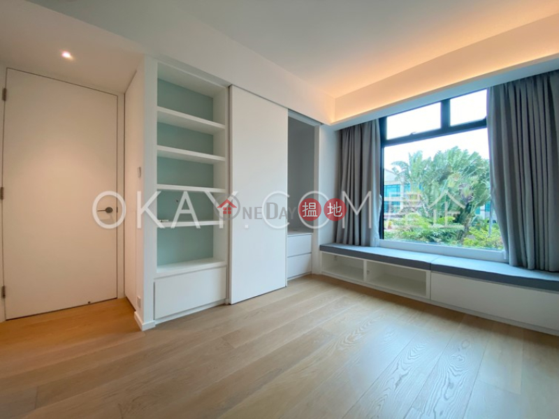 Luxurious 3 bedroom with parking | For Sale | Stanford Villa Block 1 旭逸居1座 Sales Listings