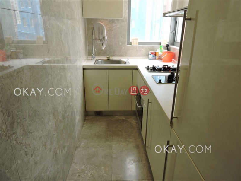 Nicely kept 2 bedroom with balcony | Rental, 1 Wo Fung Street | Western District, Hong Kong | Rental | HK$ 30,000/ month