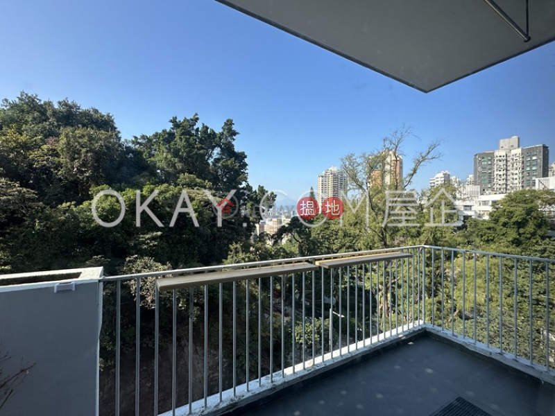 HK$ 11.8M | 101-111 Tai Hang Road | Wan Chai District | Unique 3 bedroom on high floor with balcony & parking | For Sale