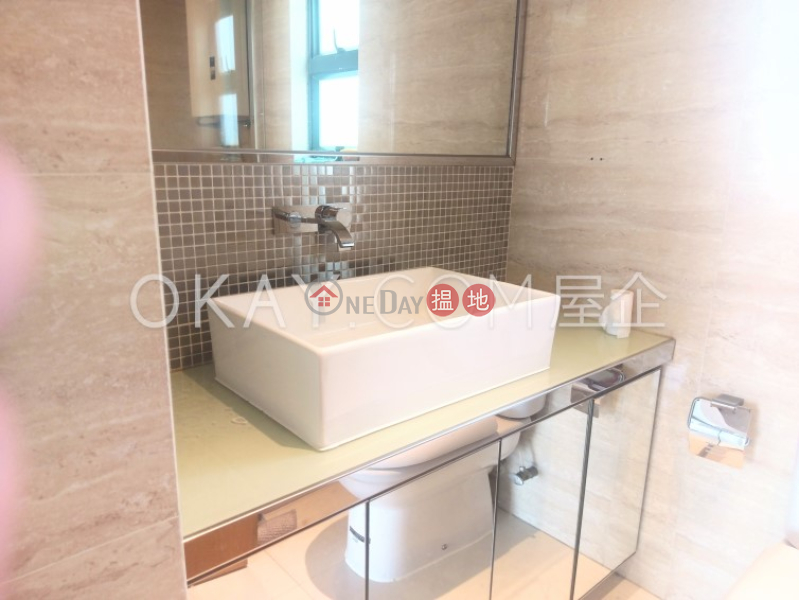 3房2廁,極高層《加路連花園出租單位》|加路連花園(Caroline Garden)出租樓盤 (OKAY-R122789)