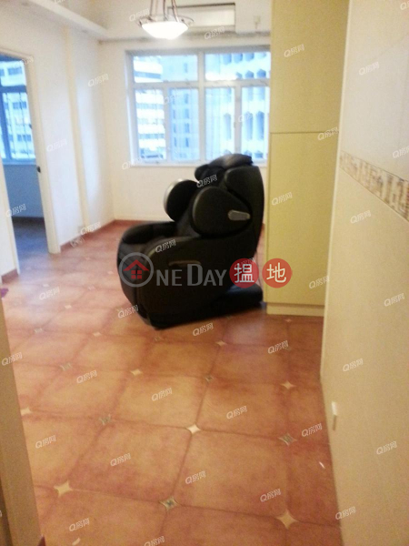 Property Search Hong Kong | OneDay | Residential, Rental Listings, Empire Court | 3 bedroom Mid Floor Flat for Rent