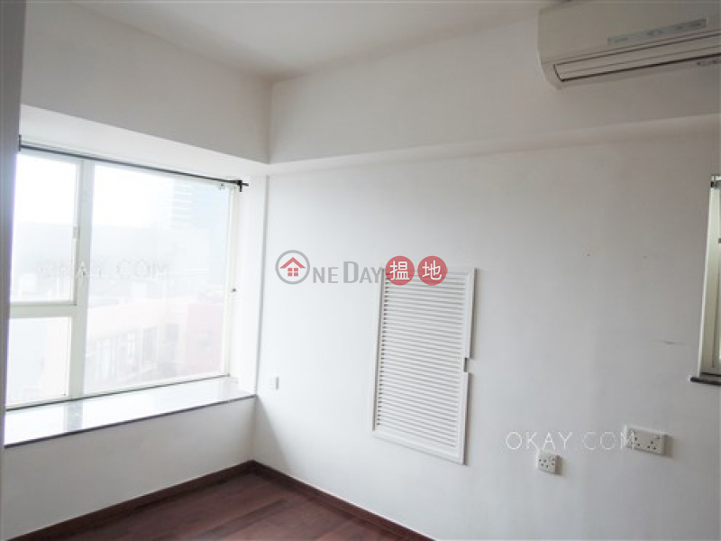 HK$ 48,000/ month Centrestage | Central District | Rare 3 bedroom on high floor with sea views & balcony | Rental