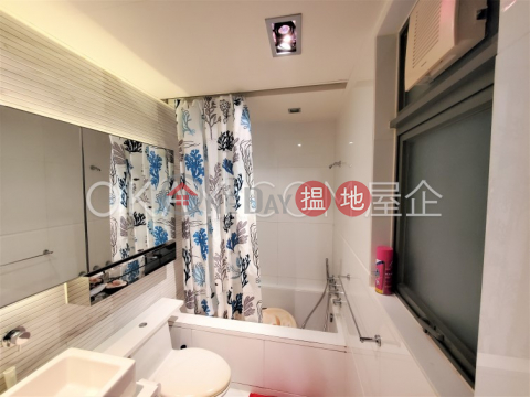 Popular 3 bedroom with balcony | Rental, Discovery Bay, Phase 14 Amalfi, Amalfi Two 愉景灣 14期 津堤 津堤2座 | Lantau Island (OKAY-R301674)_0