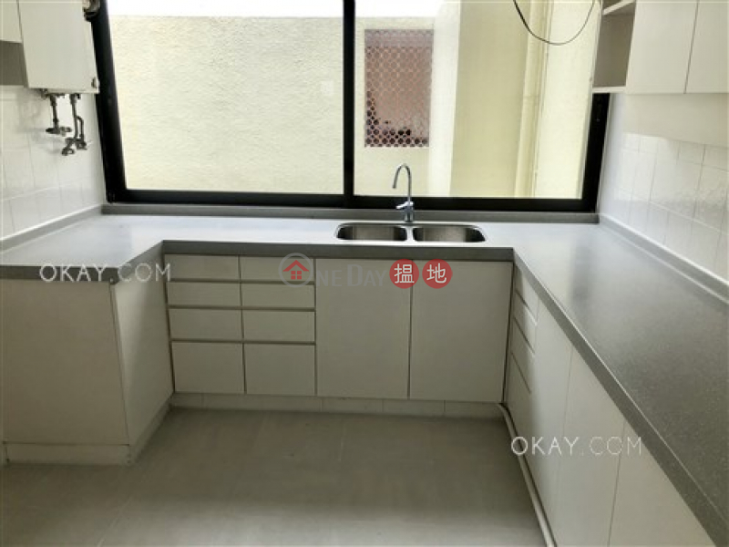HK$ 105,000/ 月-赤柱山莊A1座-南區-4房3廁,實用率高,連車位《赤柱山莊A1座出租單位》
