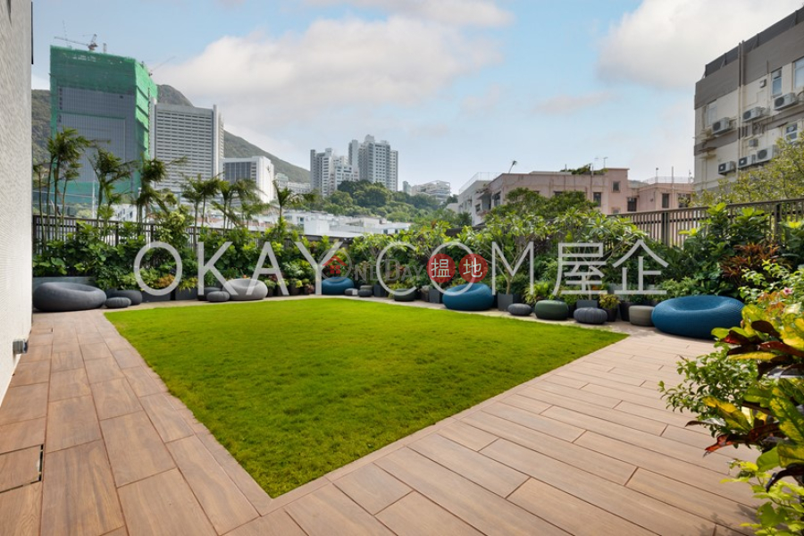 HK$ 60,000/ month Victoria Garden Block 1 Western District Rare 2 bedroom with balcony | Rental