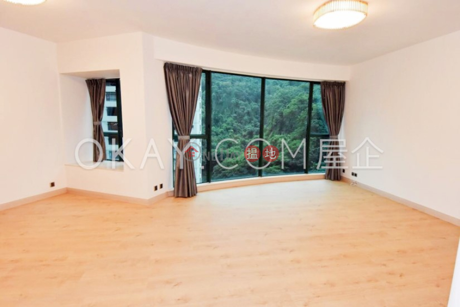 Stylish 3 bedroom with parking | Rental, Hillsborough Court 曉峰閣 Rental Listings | Central District (OKAY-R8538)