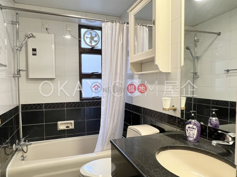 HK$ 35,000/ month Tycoon Court | Western District, Nicely kept 2 bedroom in Mid-levels West | Rental