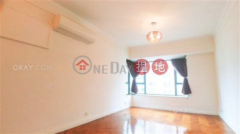 Tasteful 2 bedroom on high floor | For Sale | Hillsborough Court 曉峰閣 _0