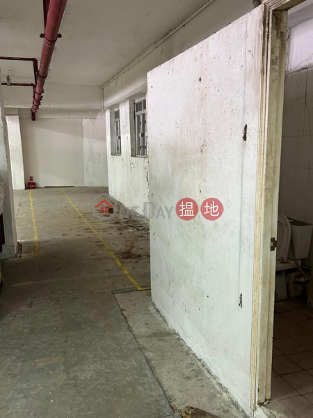 Property Search Hong Kong | OneDay | Industrial, Rental Listings, Kwai Chung Huaji Industrial Building Rarely connected units for rent. Flat warehouse. There is an internal toilet. Xun