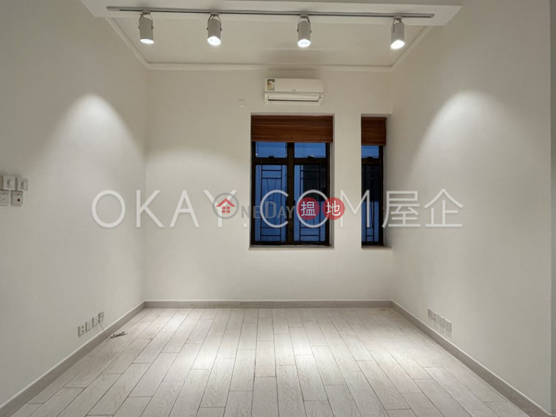 Property Search Hong Kong | OneDay | Residential Rental Listings, Luxurious 3 bedroom in Mid-levels West | Rental