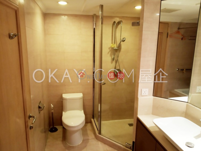 Lovely 1 bedroom on high floor | For Sale | Convention Plaza Apartments 會展中心會景閣 Sales Listings
