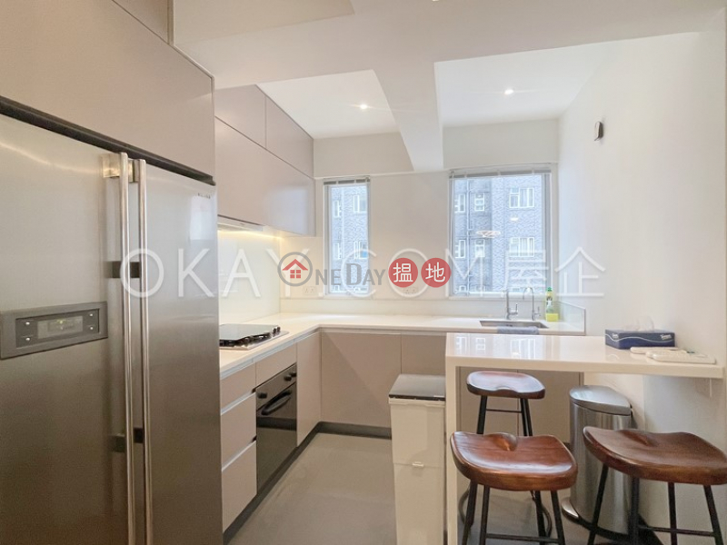 HK$ 32,000/ month, Chong Yuen | Western District Charming 2 bedroom with balcony | Rental