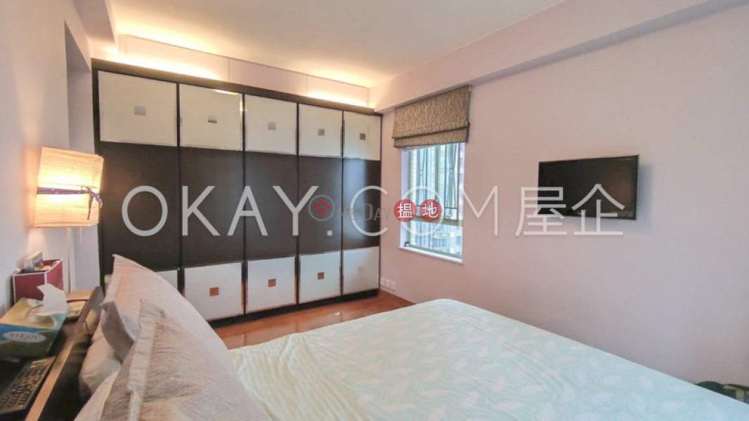 HK$ 37,000/ month | Goldwin Heights | Western District, Gorgeous 3 bedroom on high floor with harbour views | Rental