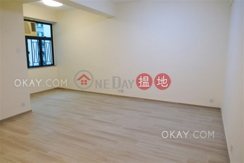 Nicely kept 3 bedroom in Mid-levels West | Rental | King's Court 瓊林閣 _0