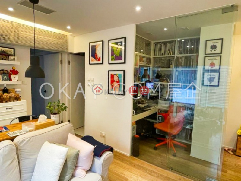 HK$ 12.2M | Primrose Court, Western District, Rare 2 bedroom in Mid-levels West | For Sale