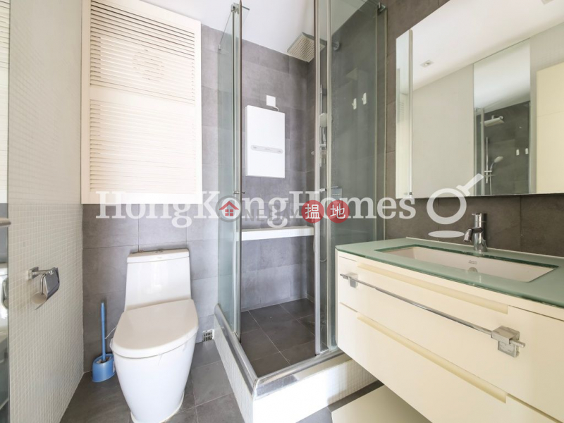 HK$ 19.5M The Waterfront Phase 2 Tower 5 Yau Tsim Mong 2 Bedroom Unit at The Waterfront Phase 2 Tower 5 | For Sale